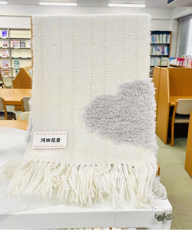 織物：河田　花音さん 
